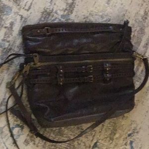 Crossbody handbag
